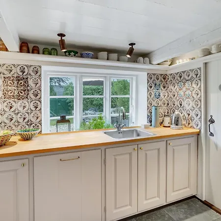 3 Bedroom Cozy In
